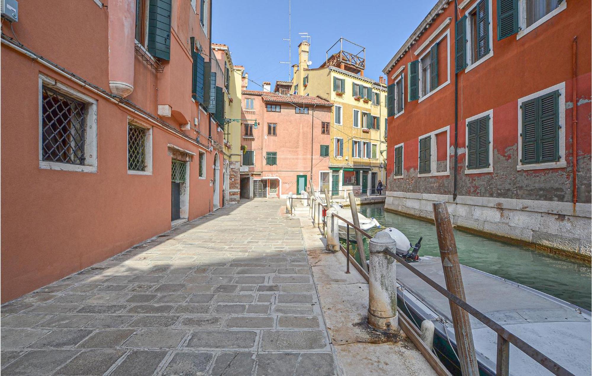 Stunning Apartment In Venezia With Kitchenette Exteriör bild